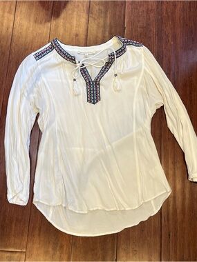 Daniel Rainn White Embroidered V-Neck Tunic with Tassel Tie